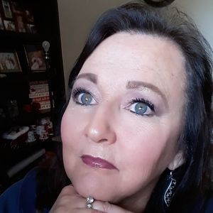 Meet your Posher, Sandy